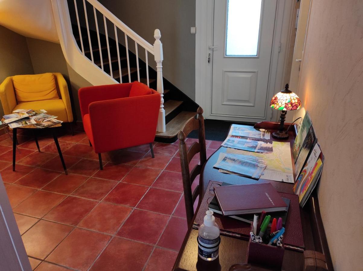 Aux Trois Palmiers Bed & Breakfast Saint-Brieuc Bagian luar foto